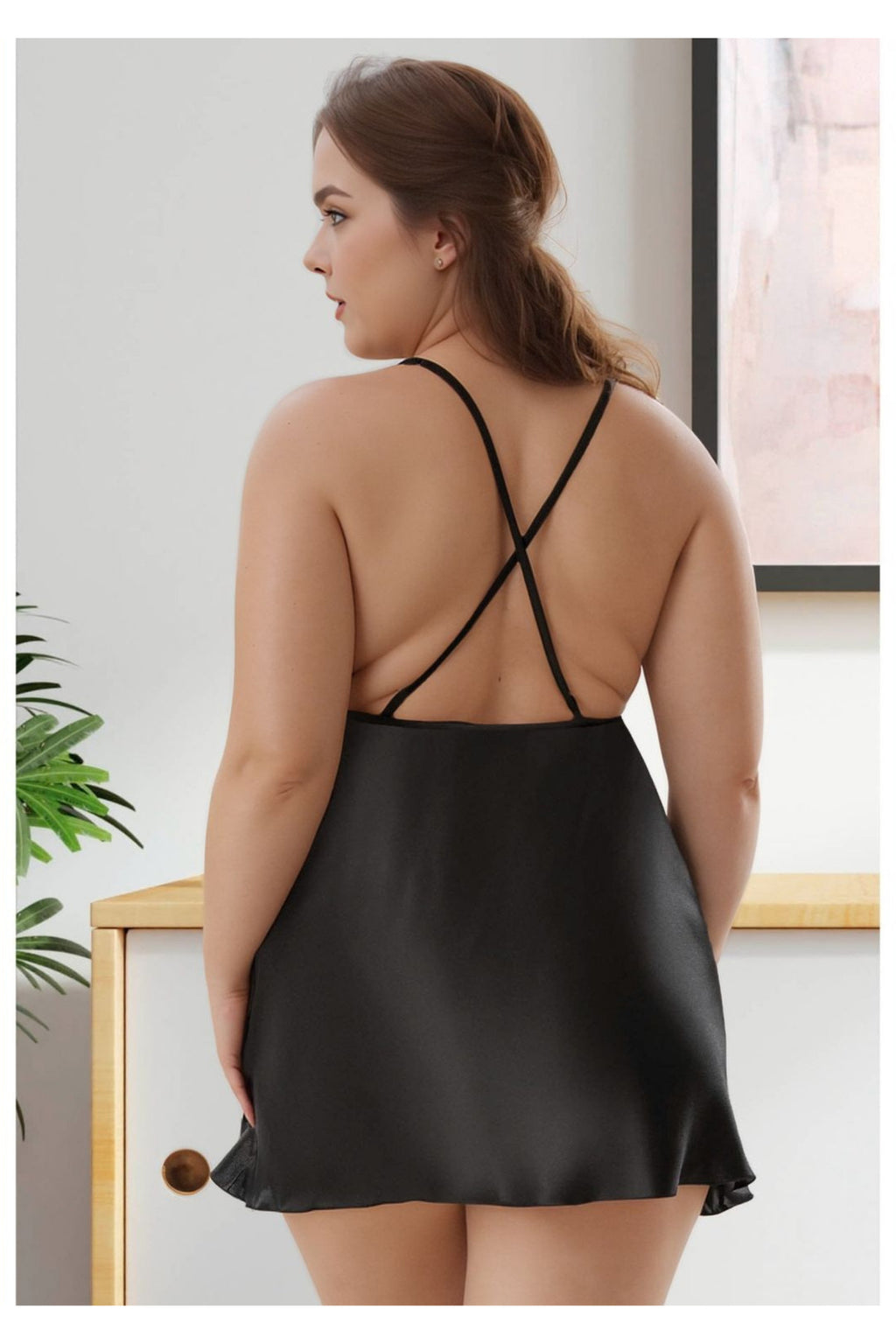 Kadın Siyah Büyük Beden Saten Gecelik - Göğsü Dantelli Plus Size Ev Giyimi