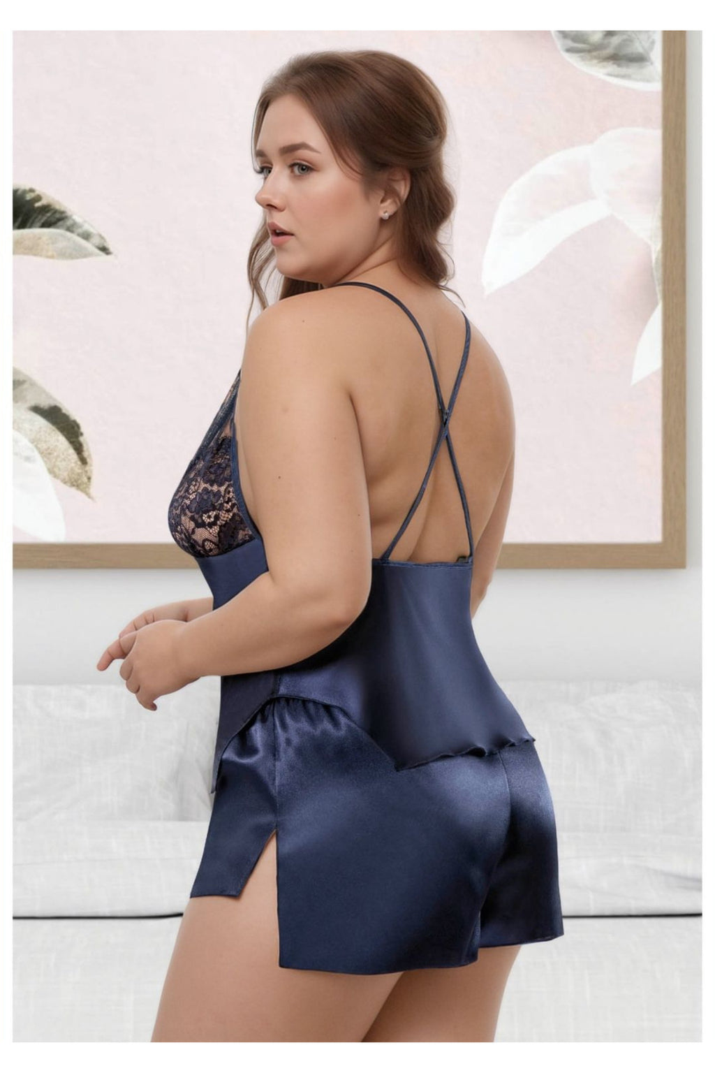 Kadın Büyük Beden Lacivert Saten Şortlu Pijama Takımı Tül ve Dantel Detaylı