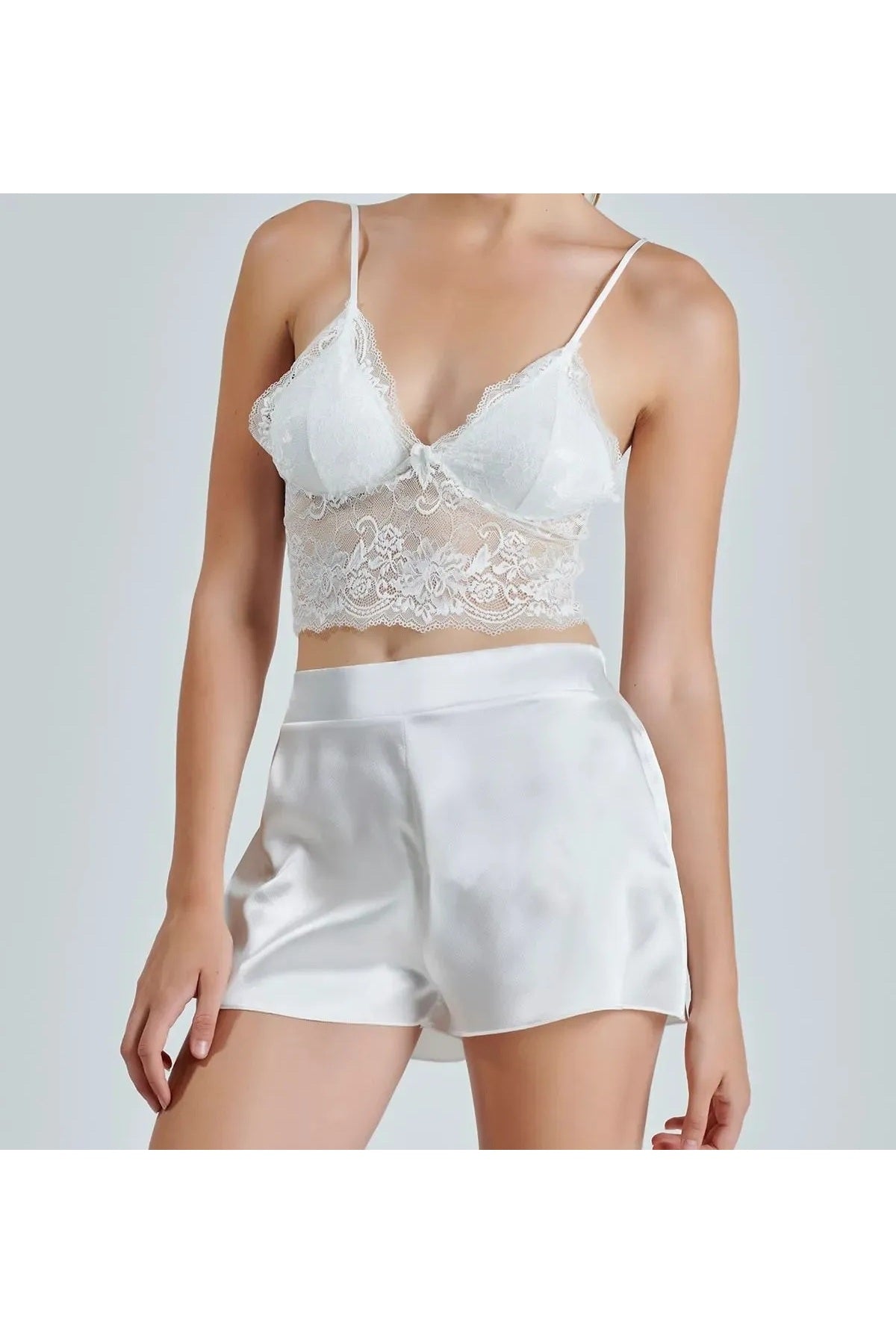 Kadın Ekru Saten Çeyiz Seti 6 Parça Sabahlık Gecelik Pijama Şortlu Takım .R.O.Z.2.0.A.L.S.E.L.T