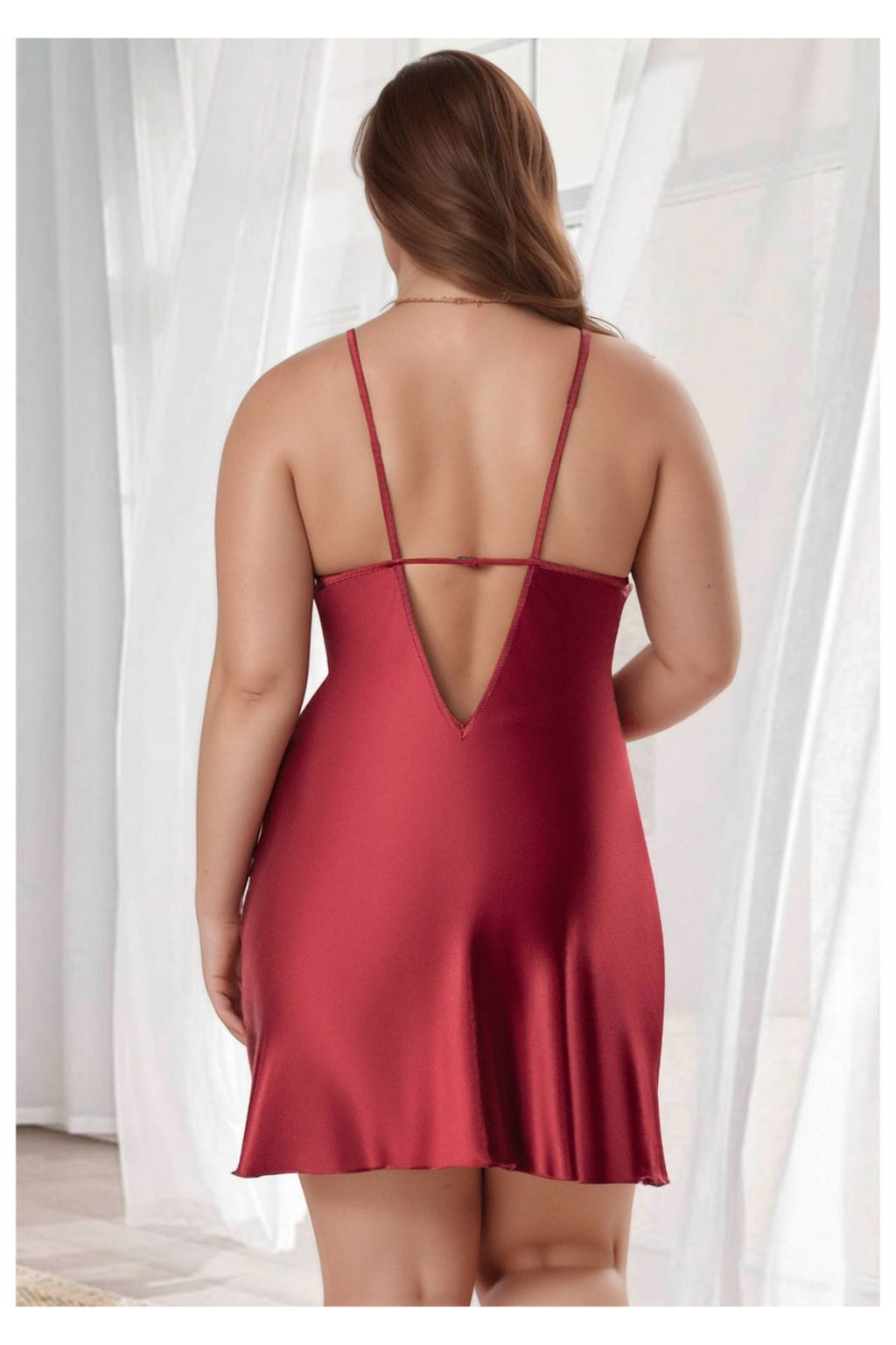 Büyük Beden Saten Gecelik - Bordo Nakış İşlemeli ve Fiyonk Detaylı Plus Size Gecelik