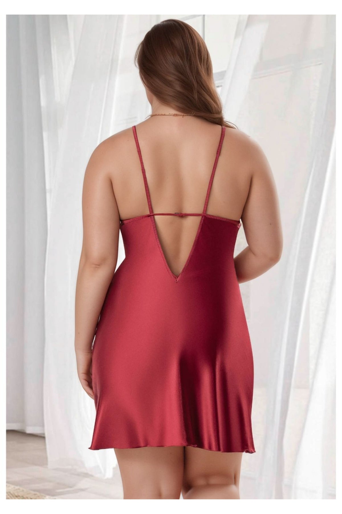 Büyük Beden Saten Gecelik - Bordo Nakış İşlemeli ve Fiyonk Detaylı Plus Size Gecelik
